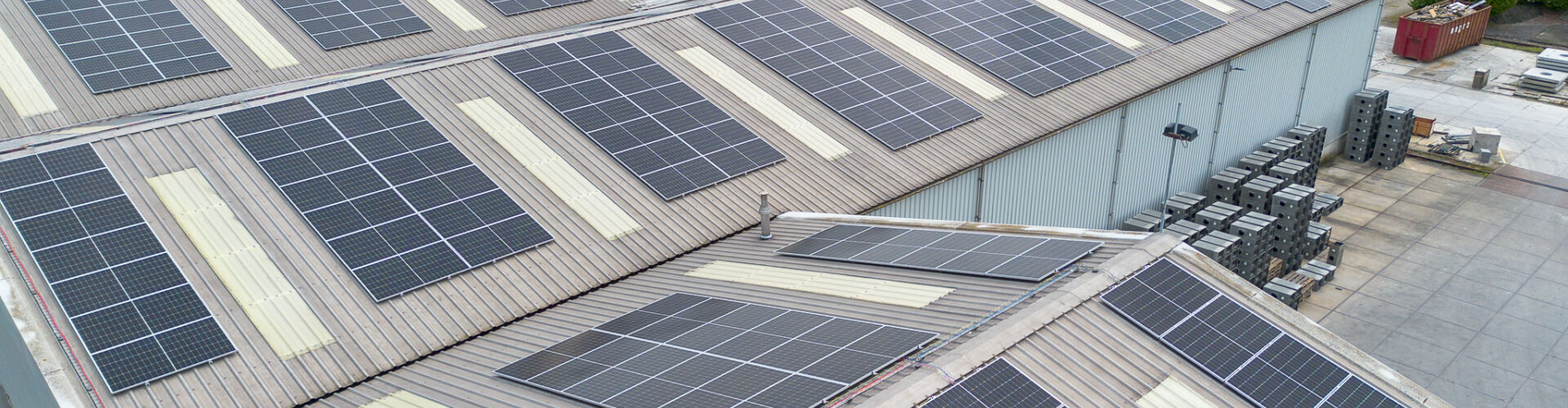 Zonnepanelen bij onze zusteronderneming Fassaert